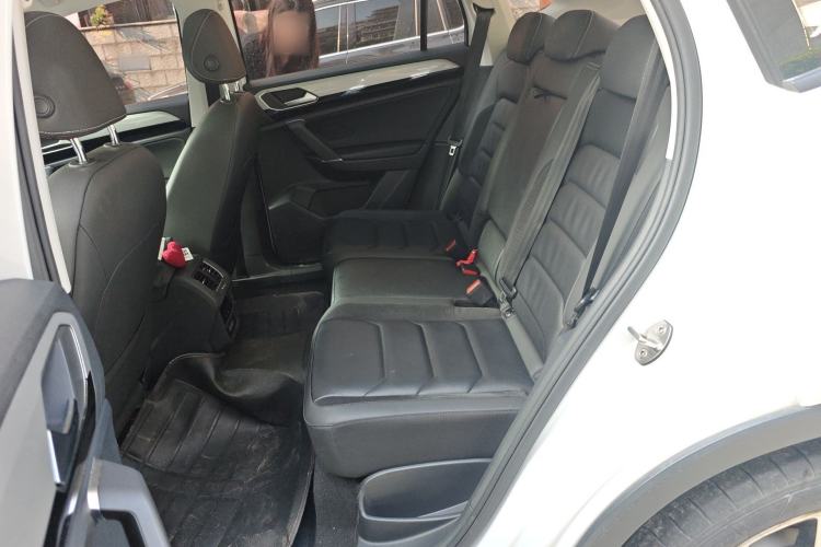 Used Volkswagen Tayron 2020 330TSI Two-Wheel Drive Luxury Smart Connectivity Version Left Rear Seat