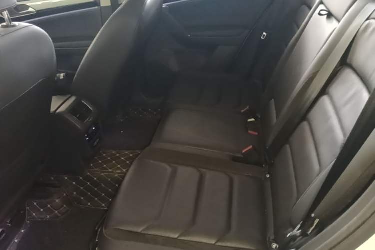 Used Volkswagen Tayron 2020 330TSI Two-Wheel Drive Luxury Smart Connectivity Version Left Rear Seat