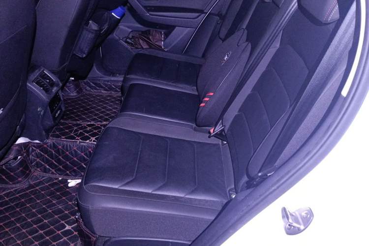 Used Volkswagen Tayron 2020 330TSI Two-Wheel Drive Luxury Smart Connectivity Version Left Rear Seat