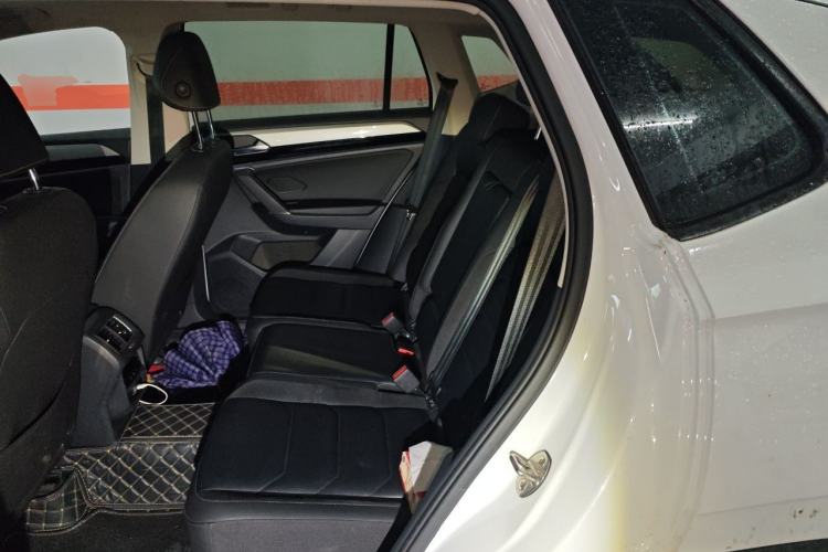 Used Volkswagen Tayron 2020 330TSI Two-Wheel Drive Luxury Smart Connectivity Version Left Rear Seat