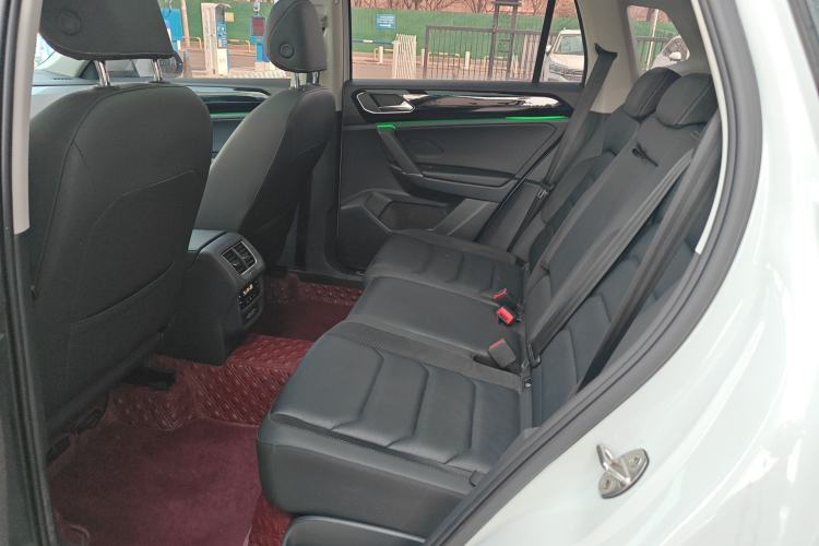 Used Volkswagen Tayron 2020 330TSI Two-Wheel Drive Luxury Smart Connectivity Version Left Rear Seat