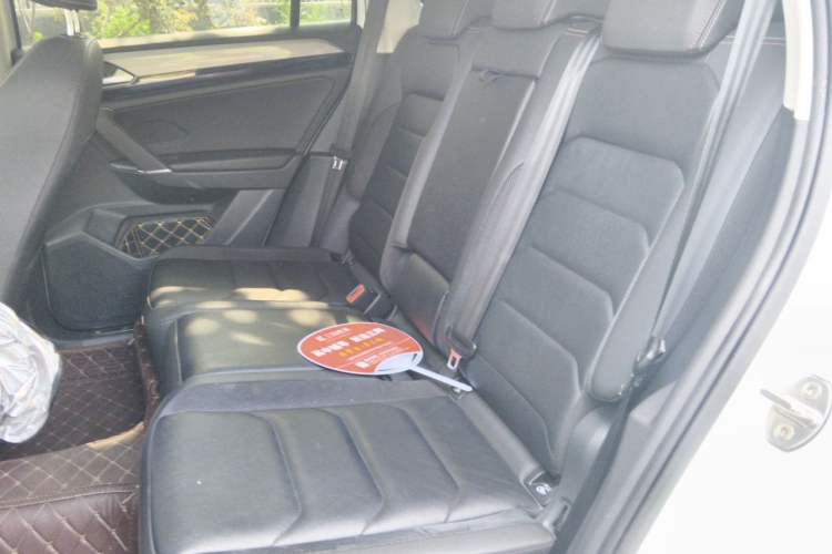 Used Volkswagen Tayron 2020 330TSI Two-Wheel Drive Luxury Smart Connectivity Version Left Rear Seat