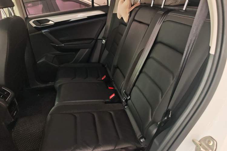 Used Volkswagen Tayron 2020 330TSI Two-Wheel Drive Luxury Smart Connectivity Version Left Rear Seat