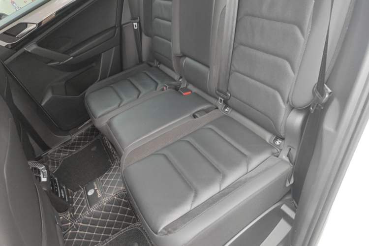 Used Volkswagen Tayron 2020 330TSI Two-Wheel Drive Luxury Smart Connectivity Version Left Rear Seat