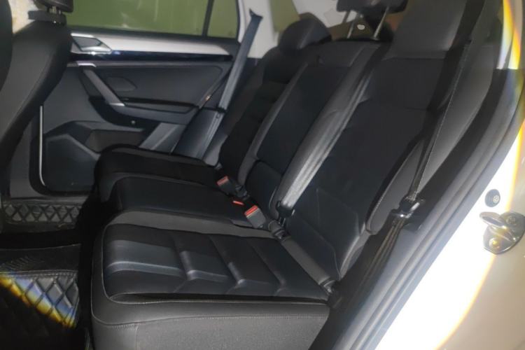 Used Volkswagen Tayron 2020 330TSI Two-Wheel Drive Luxury Smart Connectivity Version Left Rear Seat