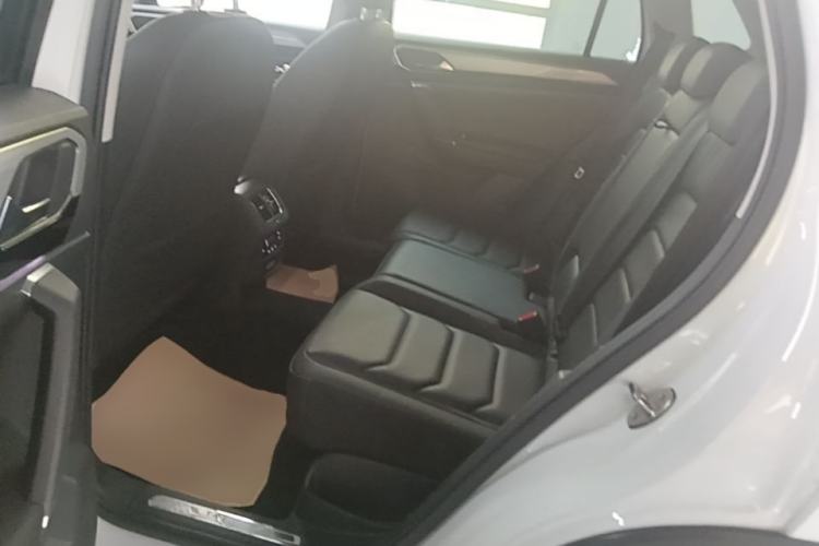 Used Volkswagen Tayron 2020 330TSI Two-Wheel Drive Luxury Smart Connectivity Version Left Rear Seat