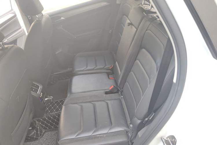 Used Volkswagen Tayron 2020 330TSI Two-Wheel Drive Luxury Smart Connectivity Version Left Rear Seat