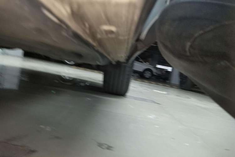 Used Volkswagen Tayron 2020 280TSI Two-Wheel Drive Luxury Connect Edition Left Side Sill