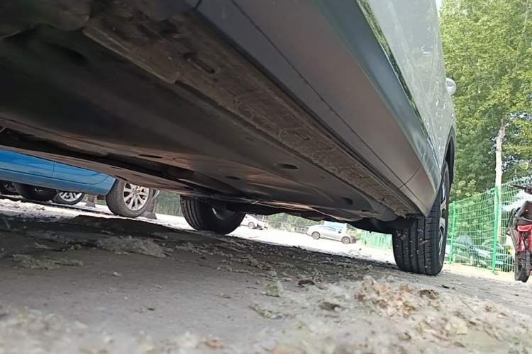 Used Volkswagen Tayron 2020 330TSI Two-Wheel Drive Luxury Smart Connectivity Version Left Side Sill