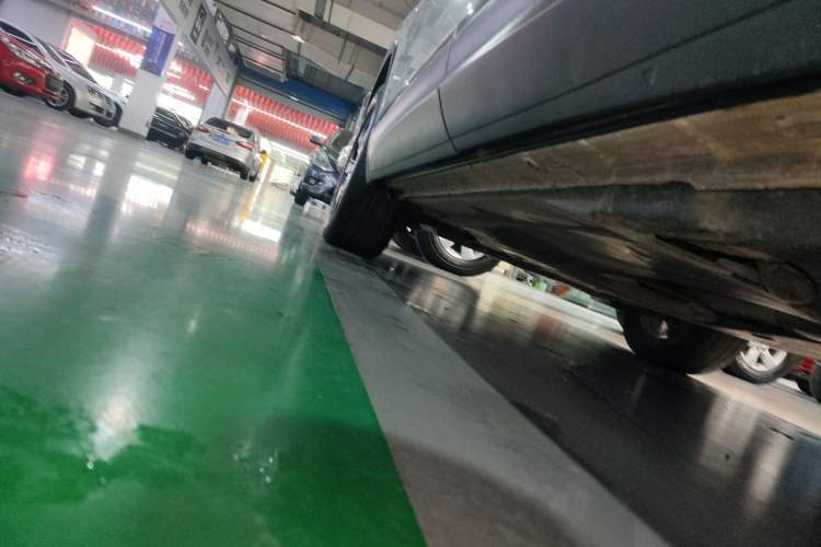 Used Volkswagen Tayron 2020 280TSI Two-Wheel Drive Luxury Connect Edition Left Side Sill