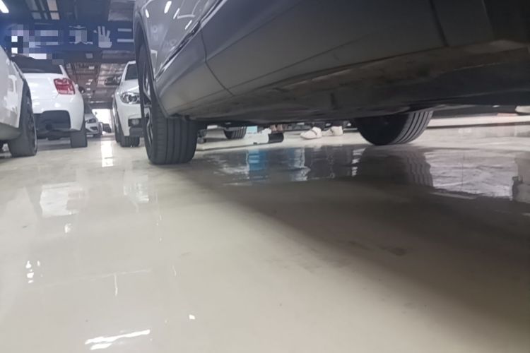 Used Volkswagen Tayron 2020 280TSI Two-Wheel Drive Luxury Connect Edition Left Side Sill