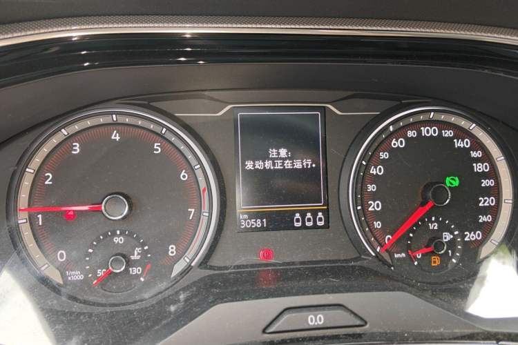 Used Volkswagen Tayron 2020 280TSI Two-Wheel Drive Luxury Connect Edition Odometer Close Up