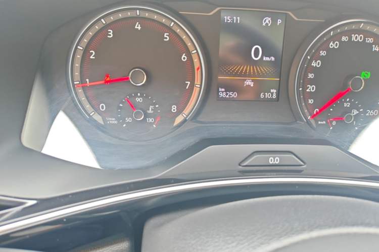 Used Volkswagen Tayron 2020 330TSI Two-Wheel Drive Luxury Smart Connectivity Version Odometer Close Up