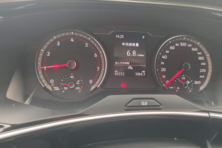 Used Volkswagen Tayron 2020 280TSI Two-Wheel Drive Luxury Connect Edition Odometer Close Up
