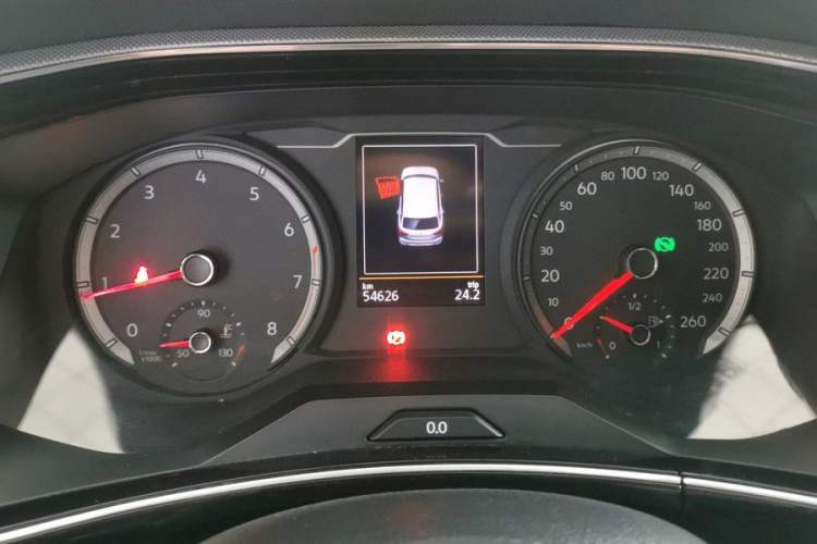Used Volkswagen Tayron 2020 330TSI Two-Wheel Drive Luxury Smart Connectivity Version Odometer Close Up