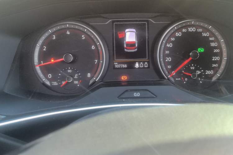 Used Volkswagen Tayron 2020 330TSI Two-Wheel Drive Luxury Smart Connectivity Version Odometer Close Up