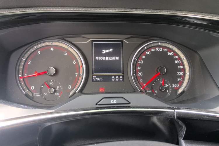 Used Volkswagen Tayron 2020 330TSI Two-Wheel Drive Luxury Smart Connectivity Version Odometer Close Up