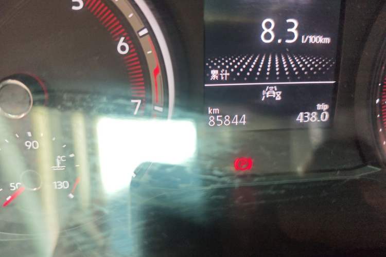 Used Volkswagen Tayron 2020 280TSI Two-Wheel Drive Luxury Connect Edition Odometer Close Up