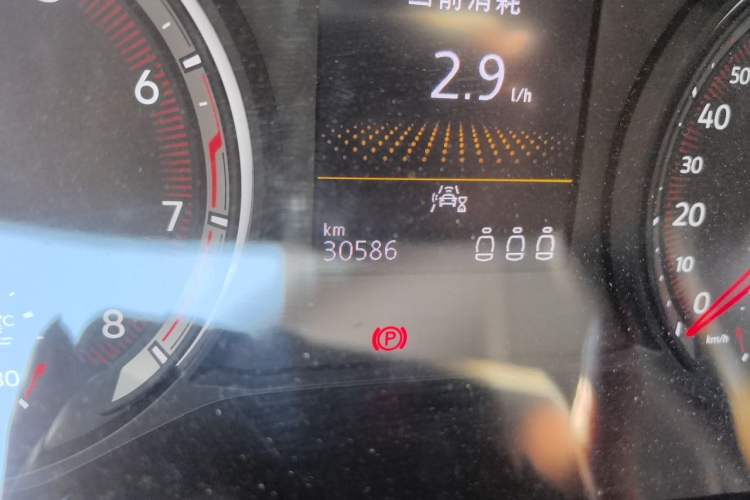 Used Volkswagen Tayron 2020 330TSI Two-Wheel Drive Luxury Smart Connectivity Version Odometer Close Up