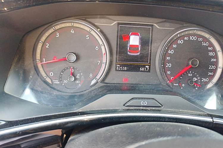 Used Volkswagen Tayron 2020 280TSI Two-Wheel Drive Luxury Connect Edition Odometer Close Up