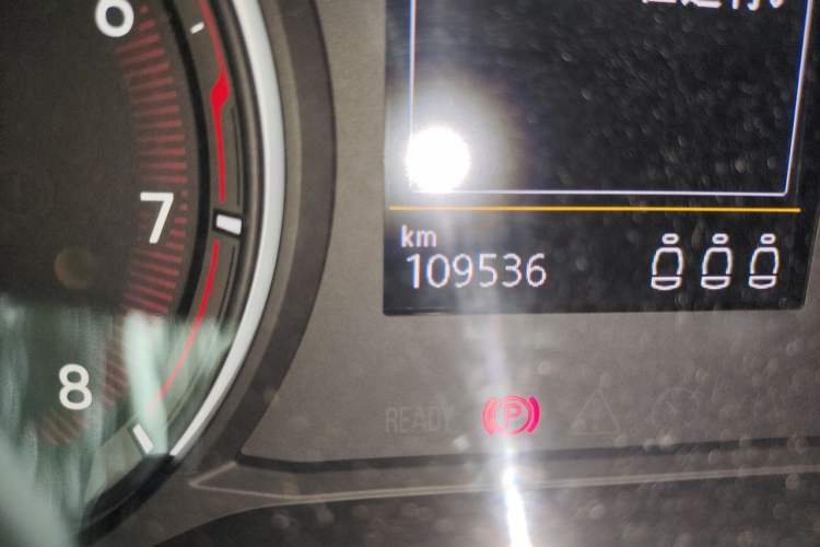 Used Volkswagen Tayron 2020 330TSI Two-Wheel Drive Luxury Smart Connectivity Version Odometer Close Up