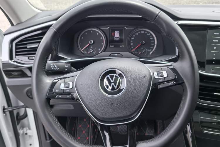 Used Volkswagen Tayron 2020 330TSI Two-Wheel Drive Luxury Smart Connectivity Version Odometer Close Up