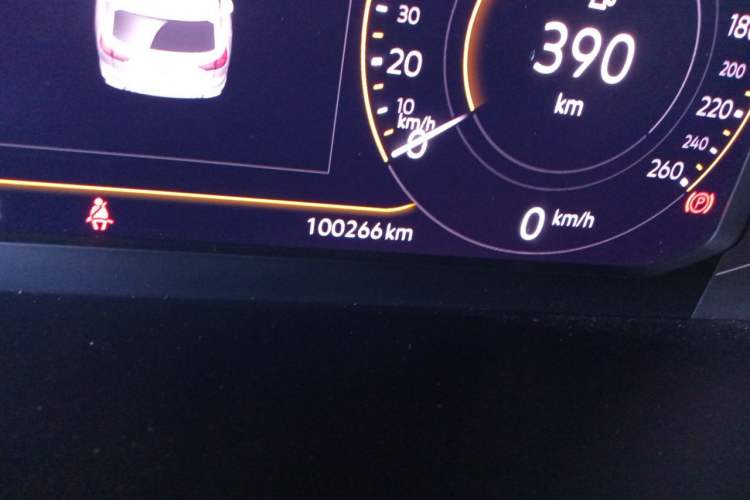 Used Volkswagen Tayron 2020 330TSI Two-Wheel Drive Luxury Connected Pro Edition Odometer Close Up