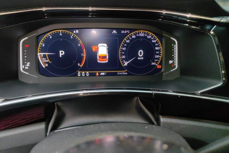 Used Volkswagen Tayron 2020 380TSI All-Wheel Drive R-Line Connected Version Odometer Close Up