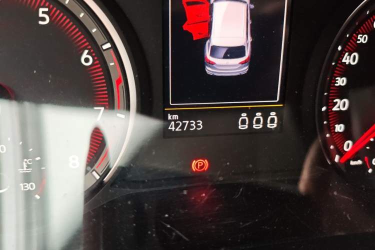 Used Volkswagen Tayron 2020 330TSI Two-Wheel Drive Luxury Smart Connectivity Version Odometer Close Up