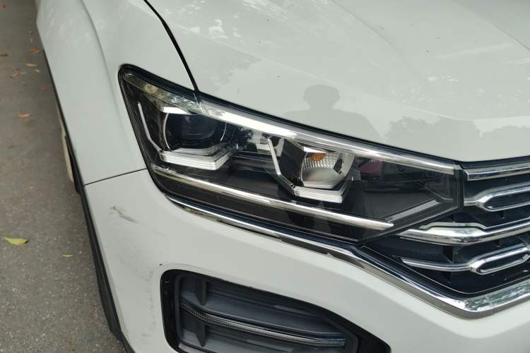 Used Volkswagen Tayron 2020 280TSI Two-Wheel Drive Luxury Connect Edition Right Front Headlight