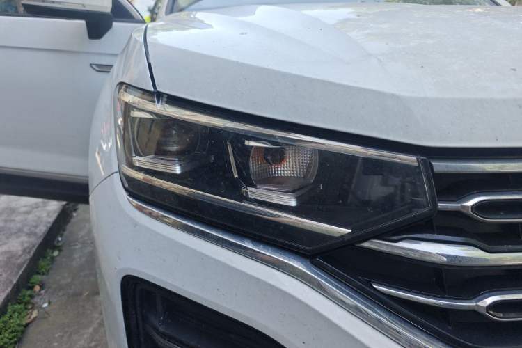 Used Volkswagen Tayron 2020 330TSI Two-Wheel Drive Luxury Smart Connectivity Version Right Front Headlight