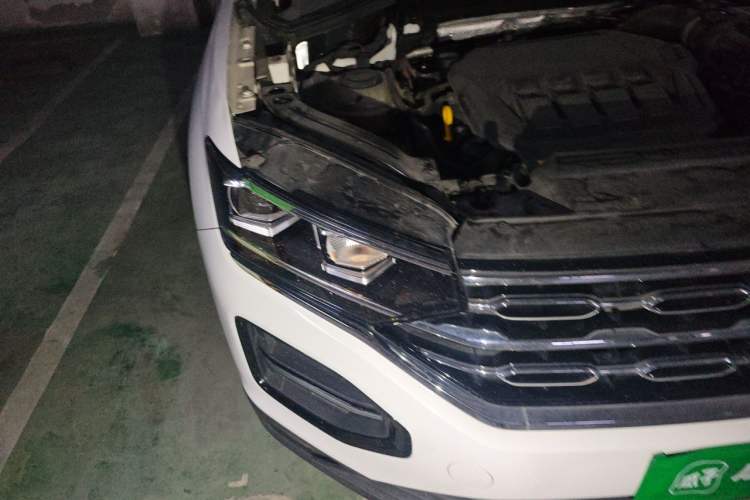 Used Volkswagen Tayron 2020 330TSI Two-Wheel Drive Luxury Smart Connectivity Version Right Front Headlight