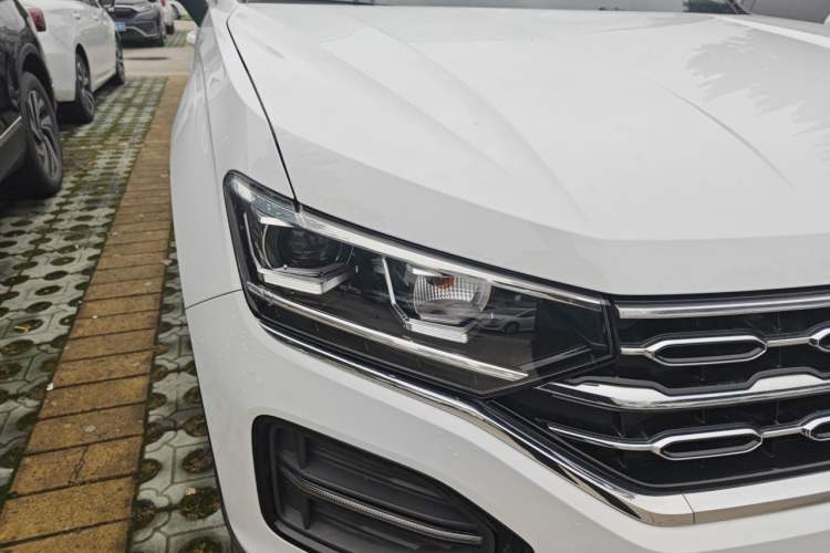 Used Volkswagen Tayron 2020 280TSI Two-Wheel Drive Luxury Connect Edition Right Front Headlight