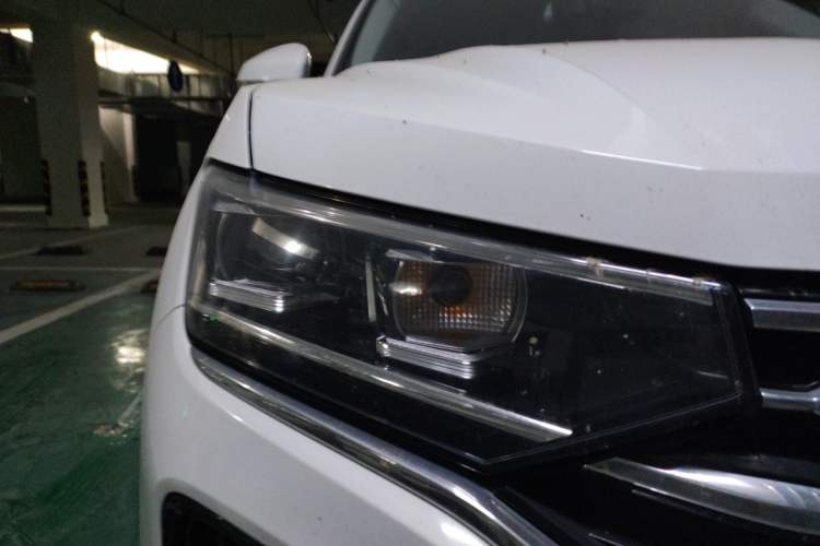 Used Volkswagen Tayron 2020 280TSI Two-Wheel Drive Luxury Connect Edition Right Front Headlight