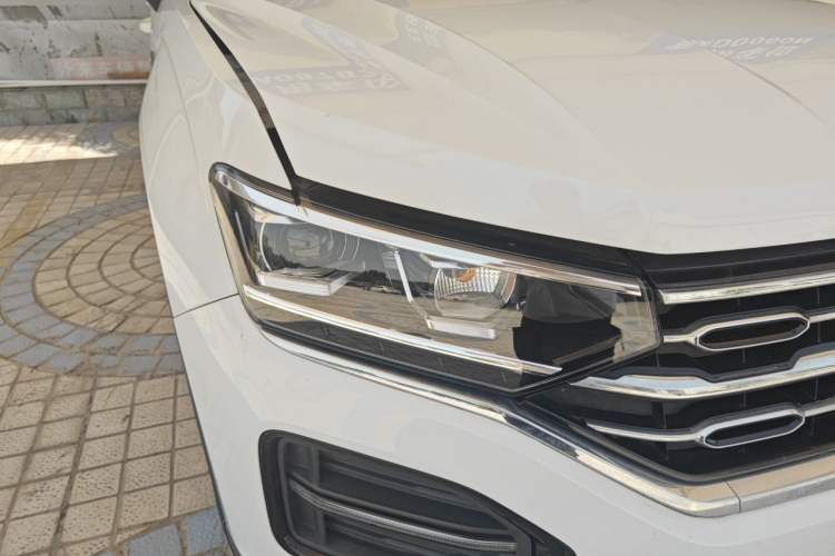 Used Volkswagen Tayron 2020 330TSI Two-Wheel Drive Luxury Connected Pro Edition Right Front Headlight