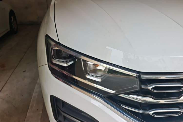 Used Volkswagen Tayron 2020 330TSI Two-Wheel Drive Luxury Smart Connectivity Version Right Front Headlight