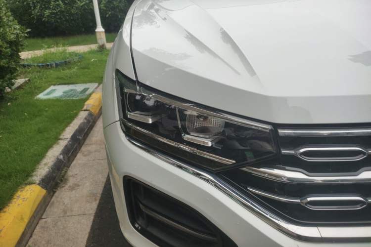 Used Volkswagen Tayron 2020 330TSI Two-Wheel Drive Luxury Smart Connectivity Version Right Front Headlight
