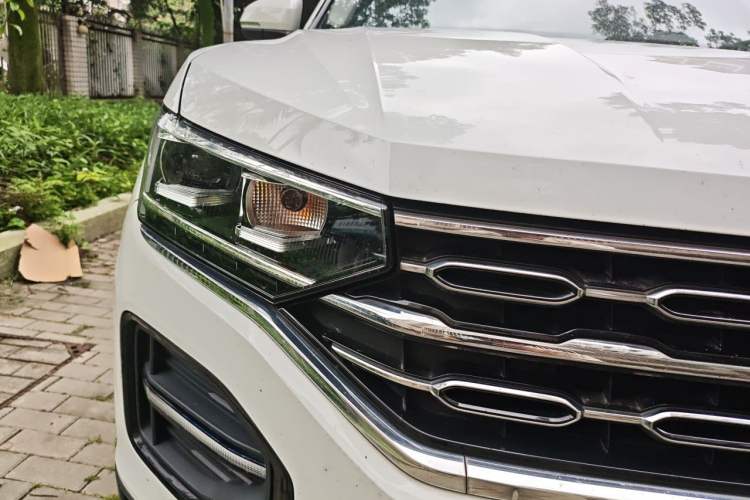Used Volkswagen Tayron 2020 330TSI Two-Wheel Drive Luxury Smart Connectivity Version Right Front Headlight