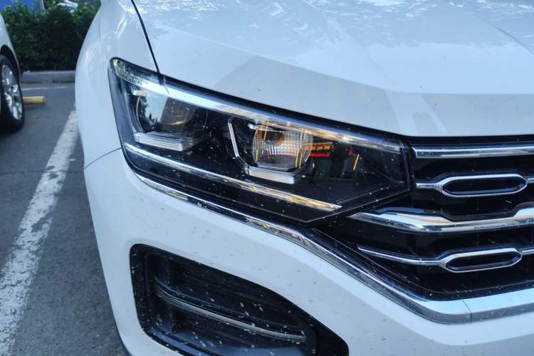 Used Volkswagen Tayron 2020 330TSI Two-Wheel Drive Luxury Smart Connectivity Version Right Front Headlight