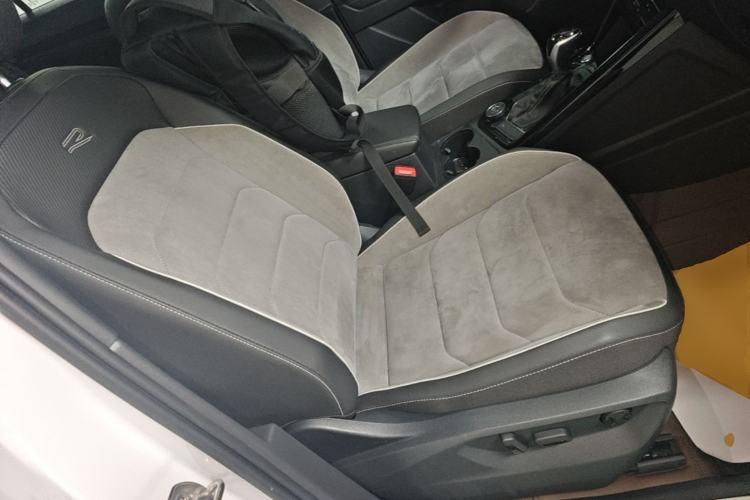 Used Volkswagen Tayron 2020 380TSI All-Wheel Drive R-Line Connected Version Right Front Seat