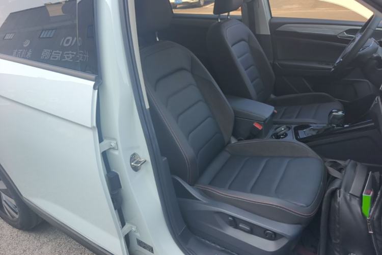 Used Volkswagen Tayron 2020 330TSI Two-Wheel Drive Luxury Smart Connectivity Version Right Front Seat