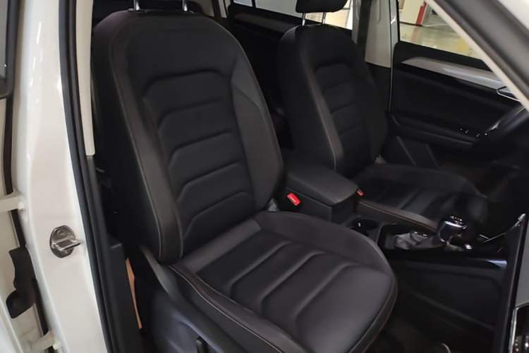 Used Volkswagen Tayron 2020 330TSI Two-Wheel Drive Luxury Smart Connectivity Version Right Front Seat
