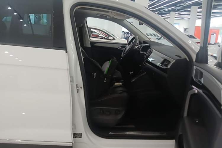 Used Volkswagen Tayron 2020 330TSI Two-Wheel Drive Luxury Smart Connectivity Version Right Front Seat