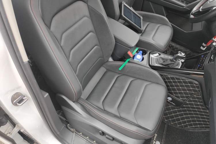 Used Volkswagen Tayron 2020 330TSI Two-Wheel Drive Luxury Smart Connectivity Version Right Front Seat