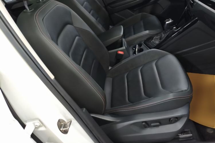 Used Volkswagen Tayron 2020 280TSI Two-Wheel Drive Luxury Connect Edition Right Front Seat