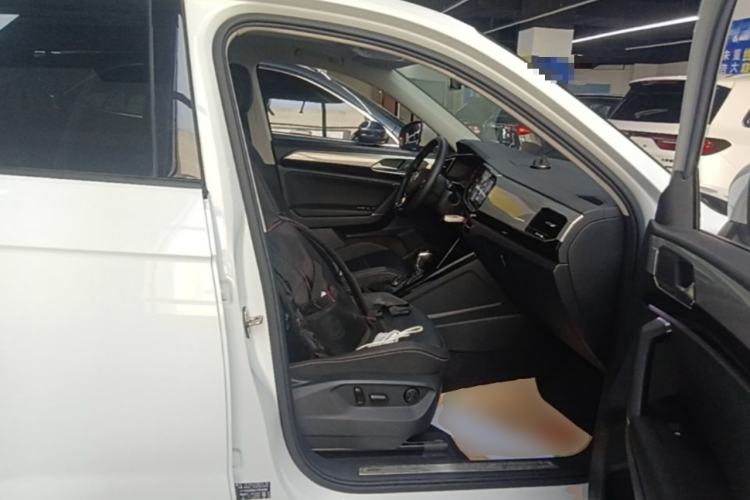Used Volkswagen Tayron 2020 330TSI Two-Wheel Drive Luxury Smart Connectivity Version Right Front Seat