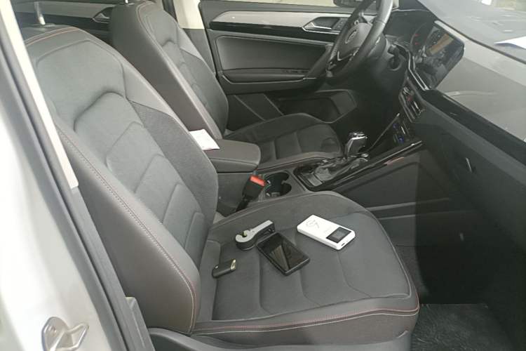 Used Volkswagen Tayron 2020 330TSI Two-Wheel Drive Luxury Smart Connectivity Version Right Front Seat