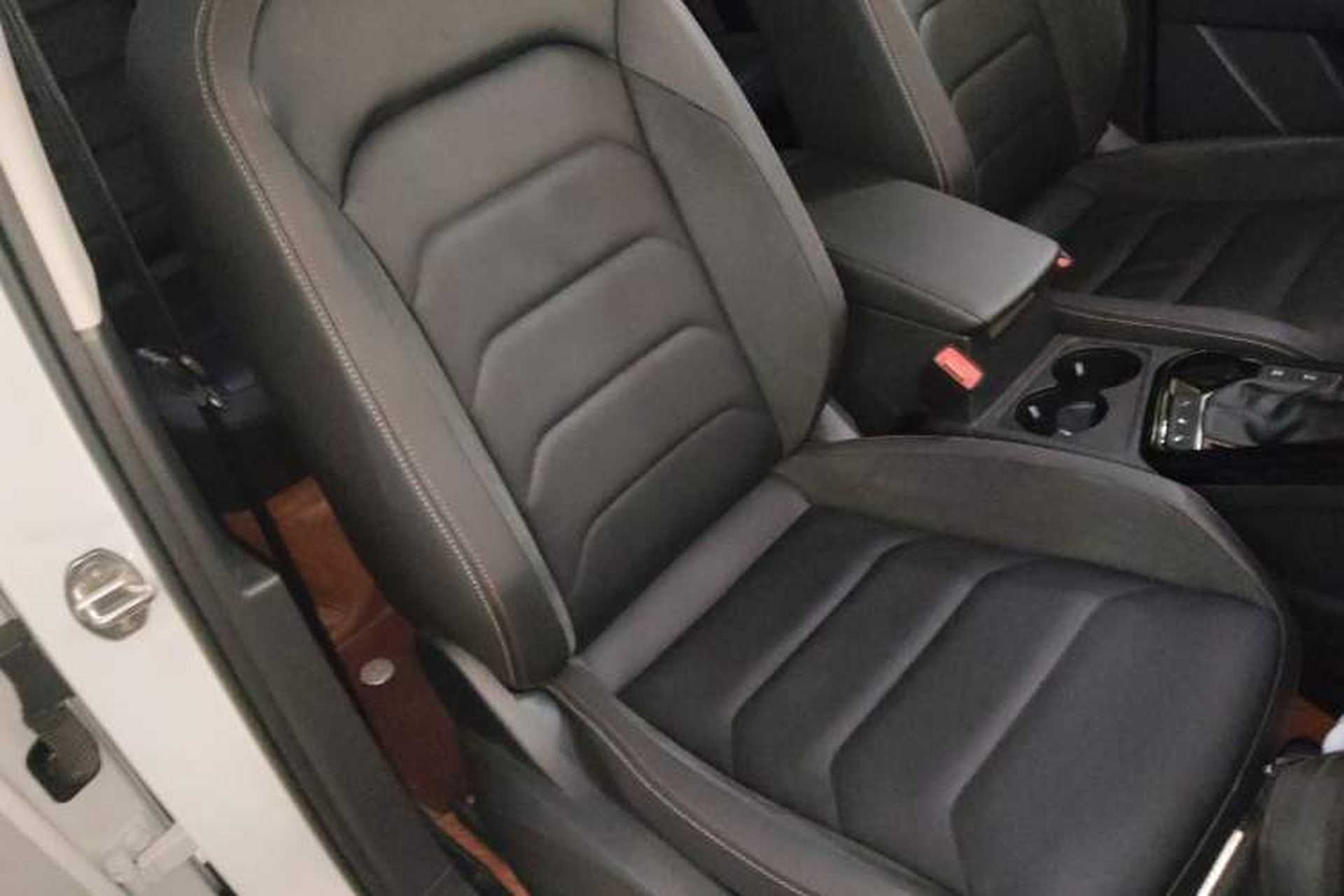 Used Volkswagen Tayron 2020 330TSI Two-Wheel Drive Luxury Smart Connectivity Version Right Front Seat