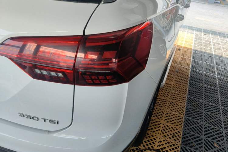 Used Volkswagen Tayron 2020 330TSI Two-Wheel Drive Luxury Smart Connectivity Version Right Rear Taillight