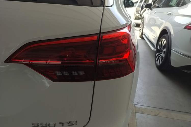Used Volkswagen Tayron 2020 330TSI Two-Wheel Drive Luxury Smart Connectivity Version Right Rear Taillight